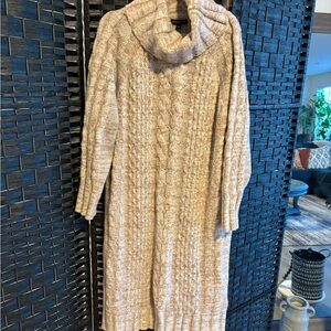 Banana Republic Cream Cable Knit Turtleneck Sweater Dress SOLD!